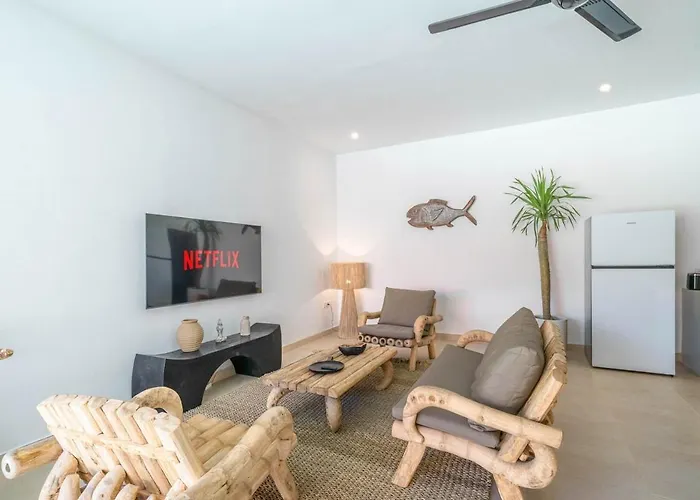 Villa Casa Suku - Tropical & Modern 3br -
